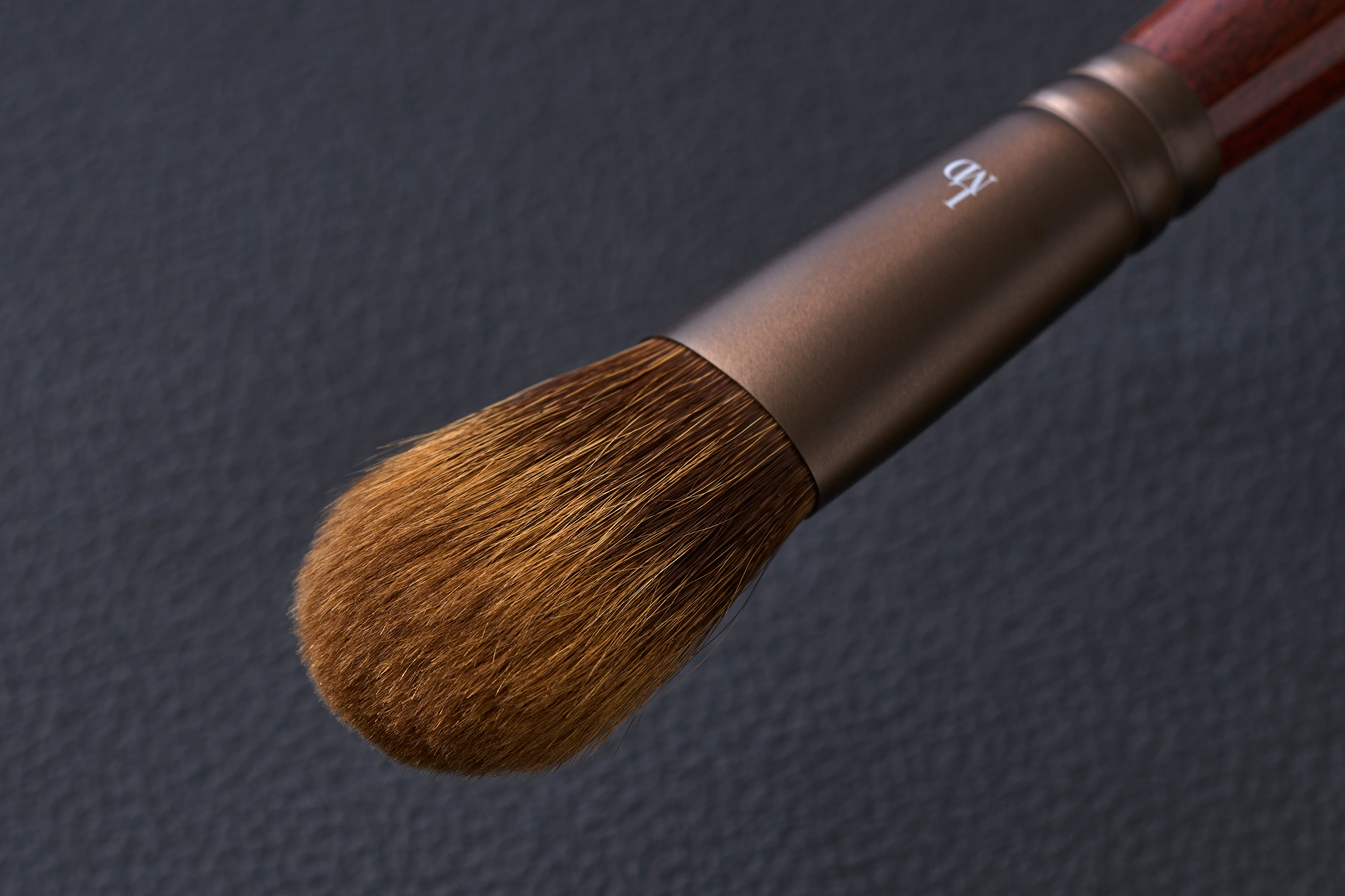 Bisyodo L-C01 LIMITED EDITION Vintage Pine Squirrel Cheek Brush
