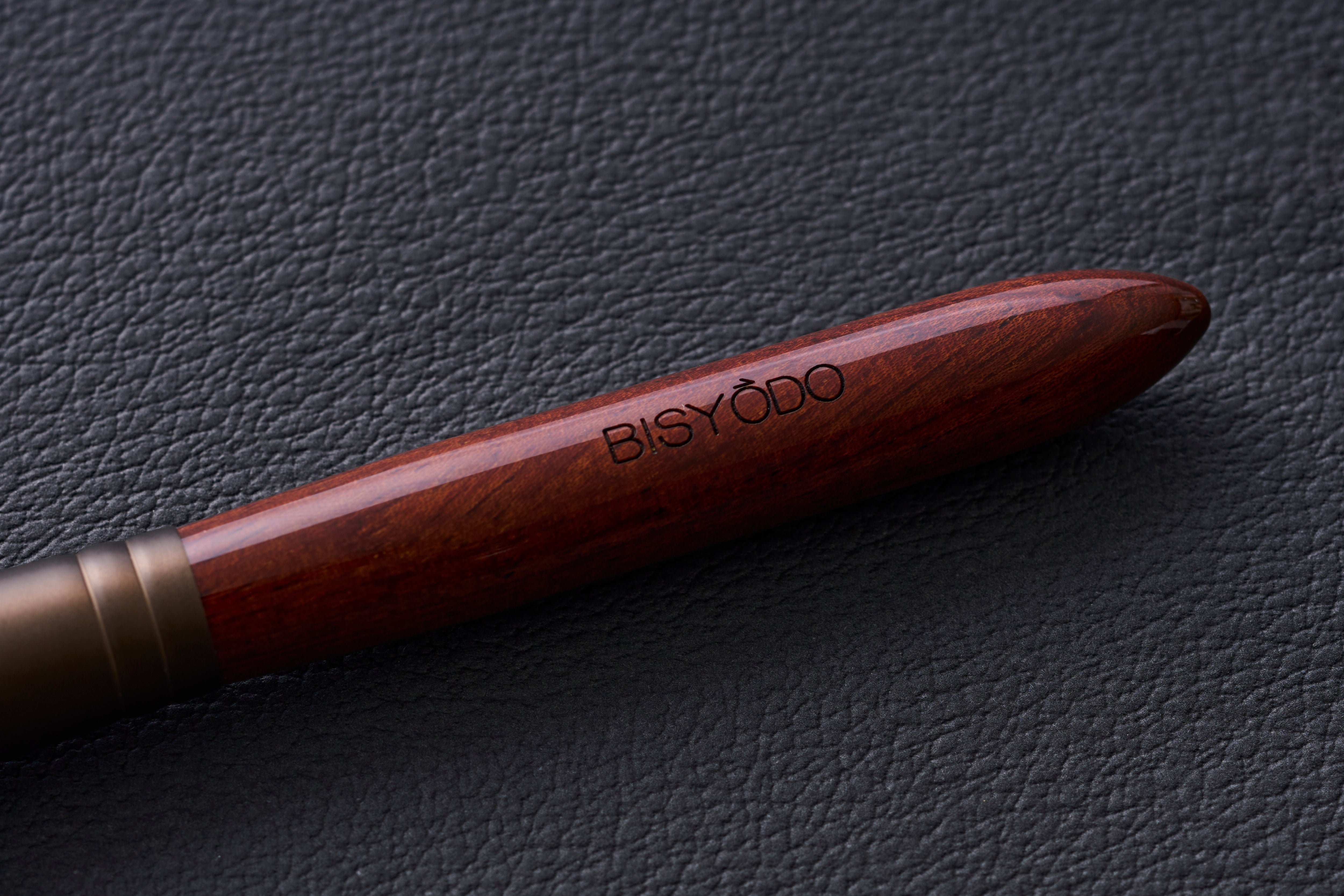 Bisyodo L-H01 LIMITED EDITION Vintage Pine Squirrel Highlight Brush