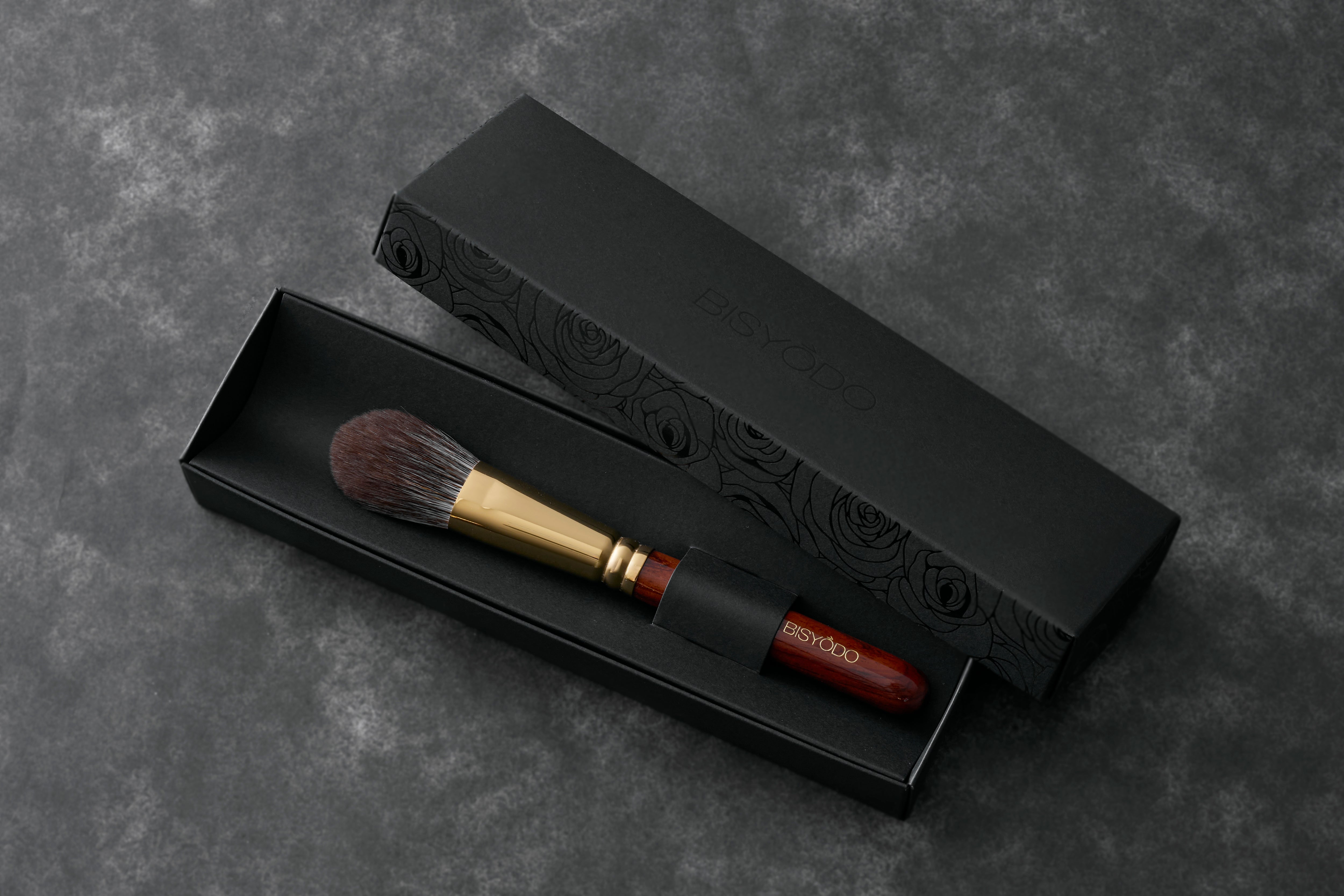 Cheek Brush – UYEDA BISYODO