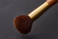 Bisyodo Global Exclusive Flying Squirrel Cheek Brush