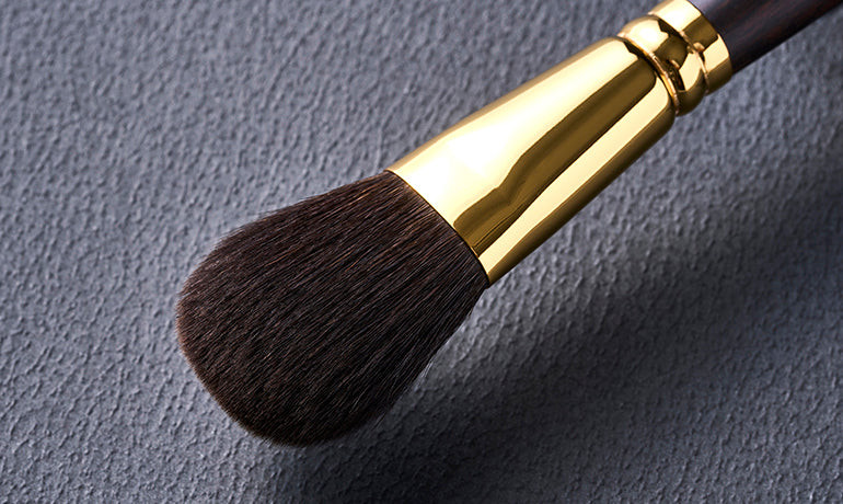 Cheek Brush