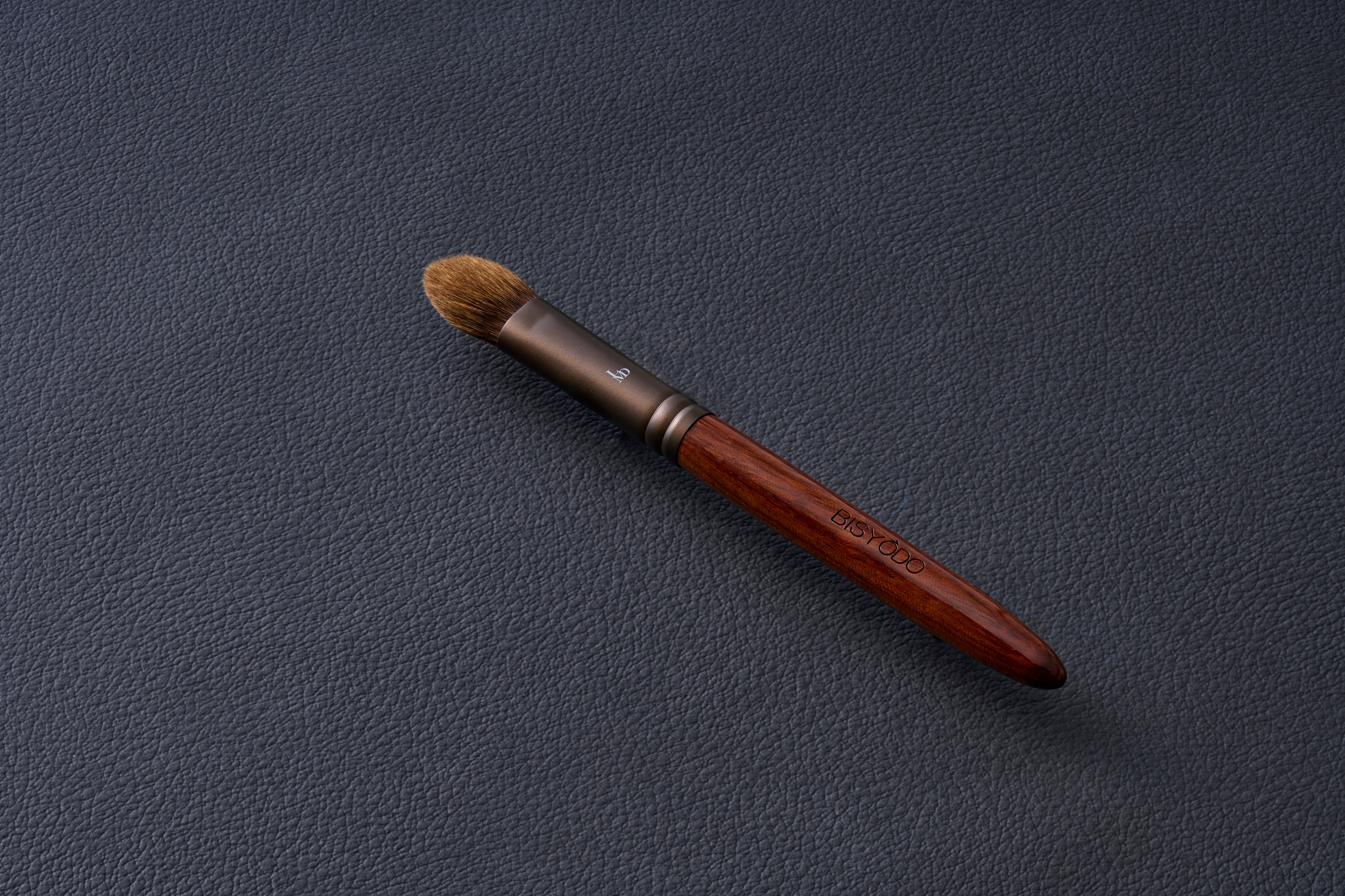 Bisyodo L-ES01 LIMITED EDITION Vintage Pine Squirrel Eyeshadow Brush (large)